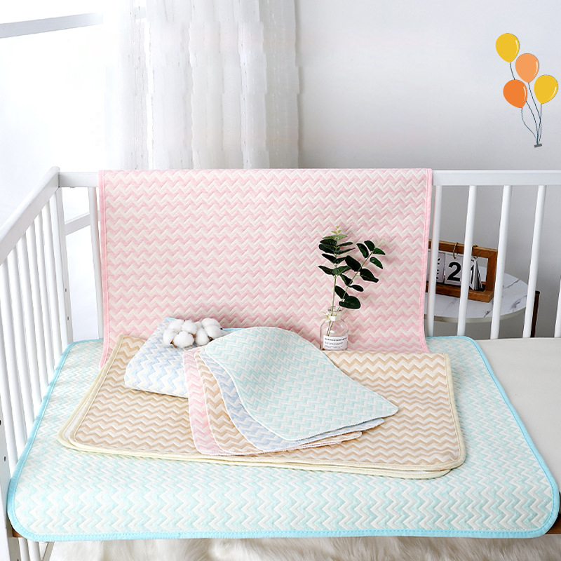 Reusable Diaper Change Mat for - Changing Table Topper 评论和价格